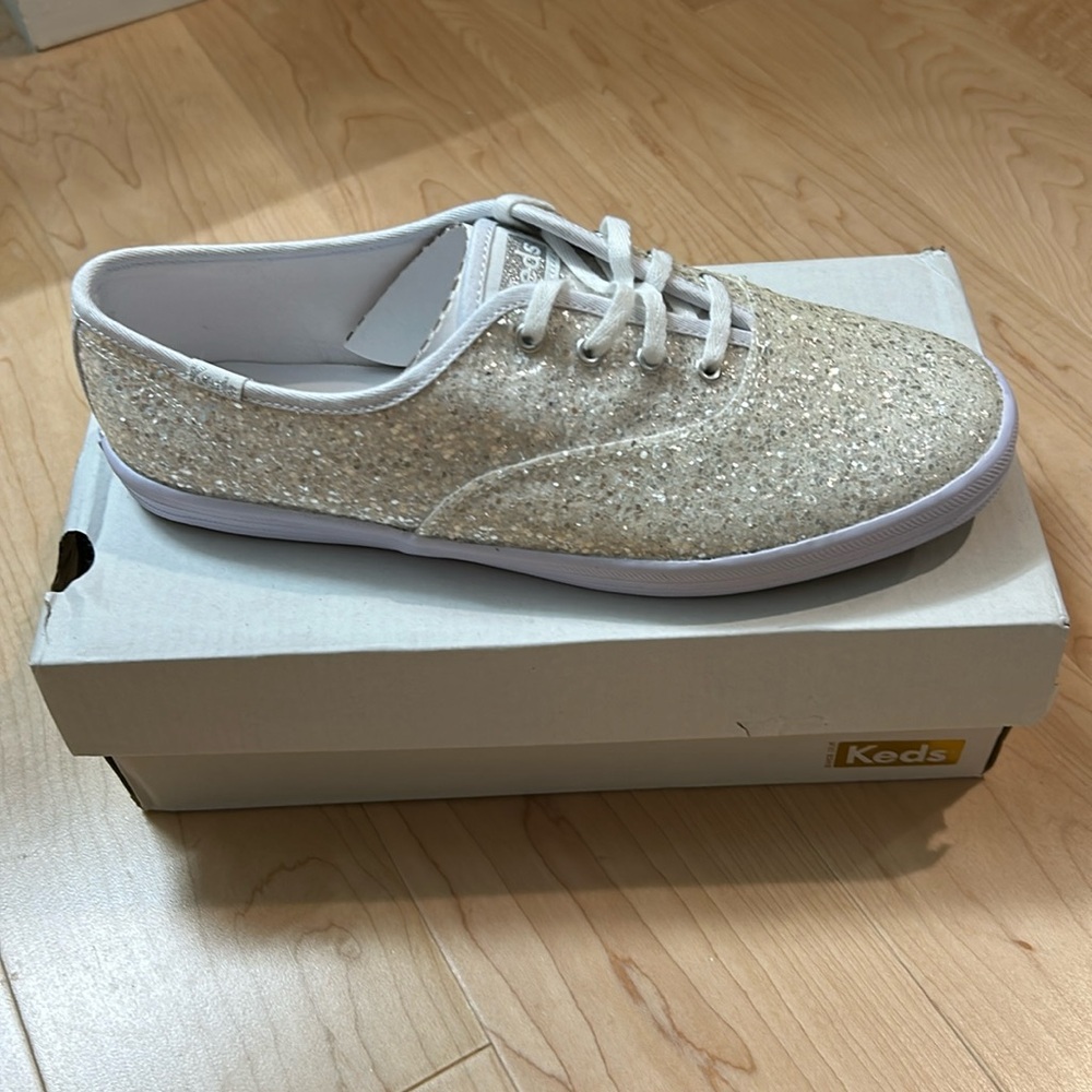 Women’s keds white sparkle new in box size 8
